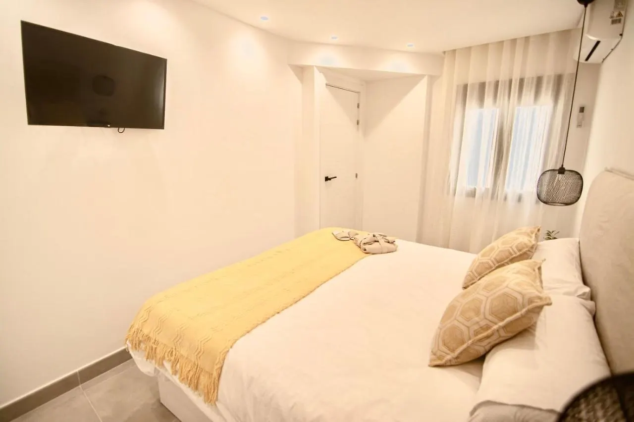 Amazing Old Town Penthouse II - Eaw Homes Марбелья 0*,  Испания